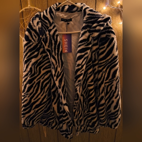 BOGO🆓 -Zebra Print Fit For You Soft Zip Up Jacket - Picture 3 of 6